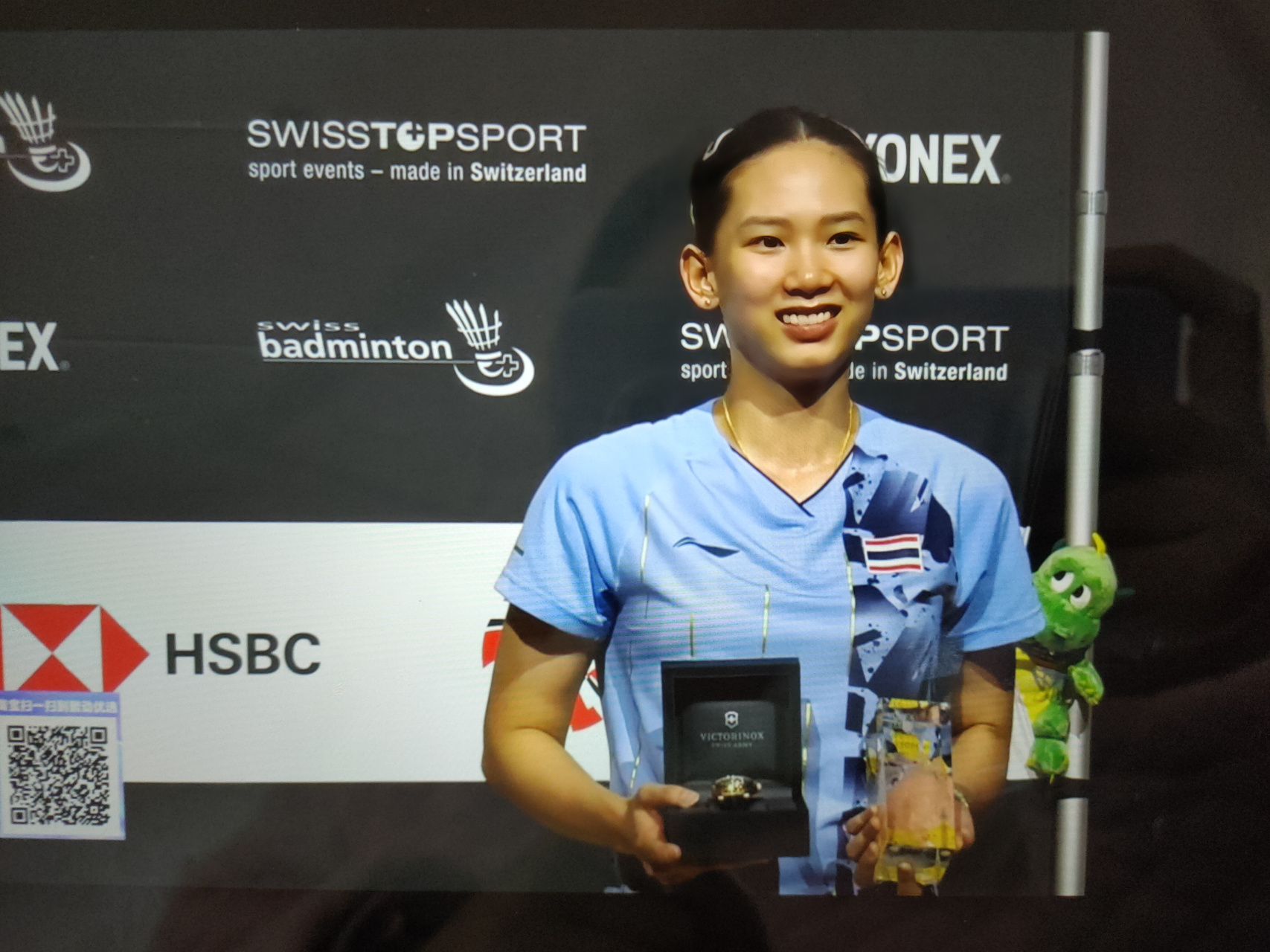 凭借什么在 凭借什么在