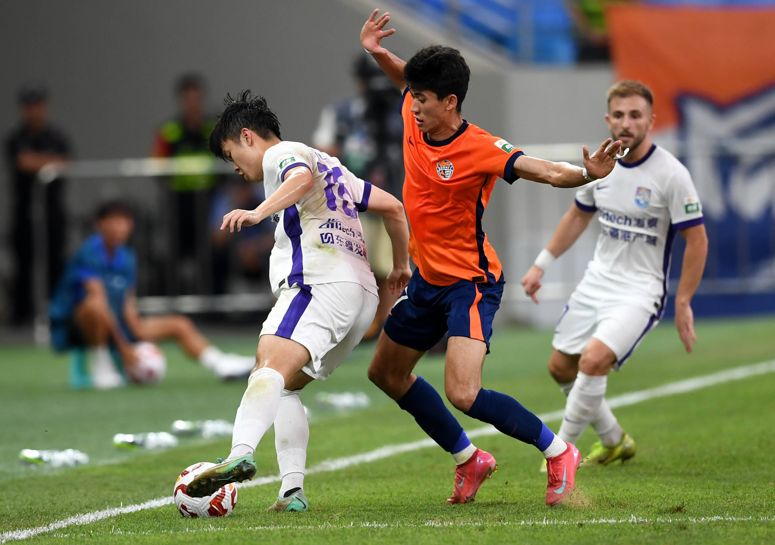 体育乒超第二个比赛日 山东鲁能男女乒获胜